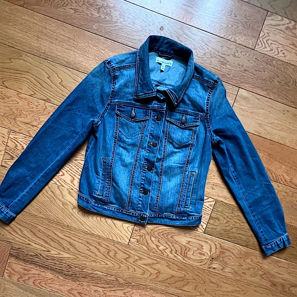 LOFT Classic medium wash denim jacket size medium